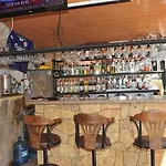ホテル House