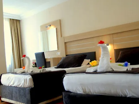 Hotel House 3*